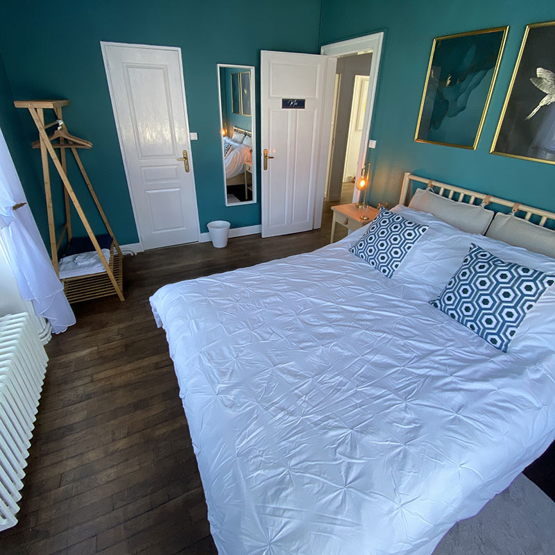 Bedroom and en-suite bathroom